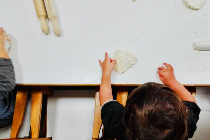 el monstre de paper poble sec espai de criança educacio educación alternativa escoleta bressol waldorf barcelona montjuic