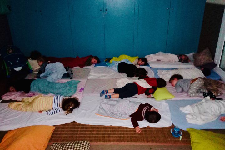 el monstre de paper poble sec espai de criança educacio educación alternativa escoleta bressol waldorf barcelona montjuic